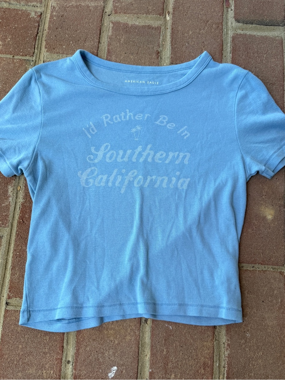 American Eagle Outfitters Teen size M ‘Southern California' Graphic Tee